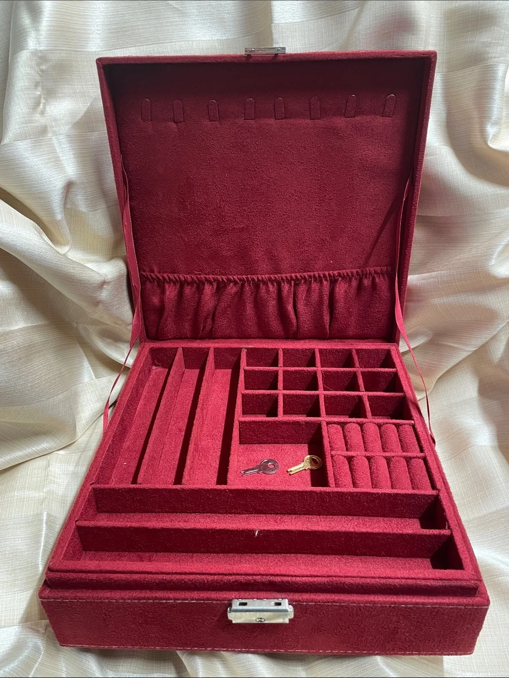 Vintage Red Jewelry Organizer Box - Classic Soft Suede Storage